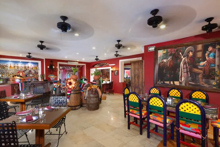 Cover image of a sample of the restaurant Hacienda Sarape Restaurant