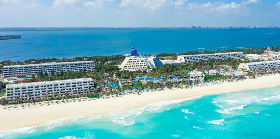 Vista de hotel Grand Oasis Cancun
