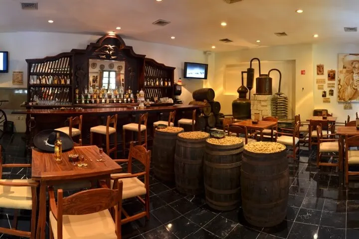 Cover image of a sample of the restaurant la cantina Restaurant