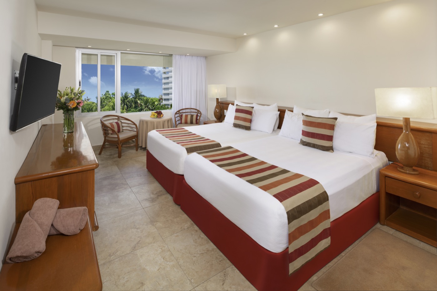 Room Lagoon view with King Size bed and beautiful view in Oasis Palm Hotel