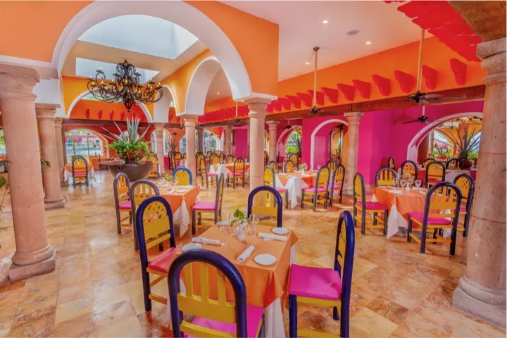 Cover image of a sample of the restaurant La Hacienda Food Hall Restaurant