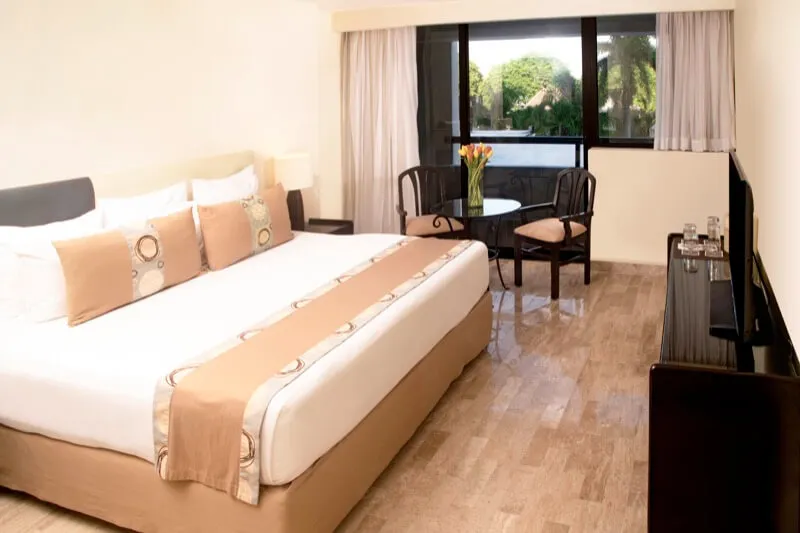 Standard room with two double beds and window with beautiful view in Smart Cancun by Oasis hotel